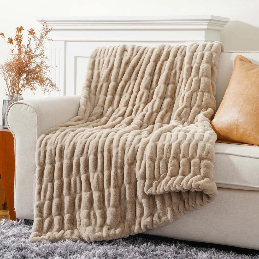 Luxurious Faux Rabbit Fur Blanket Throw